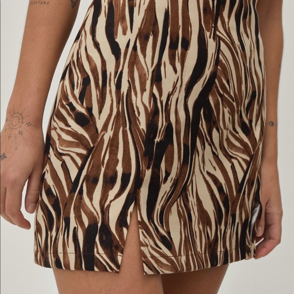 Zebra print mini skirt - Picture 2 of 3